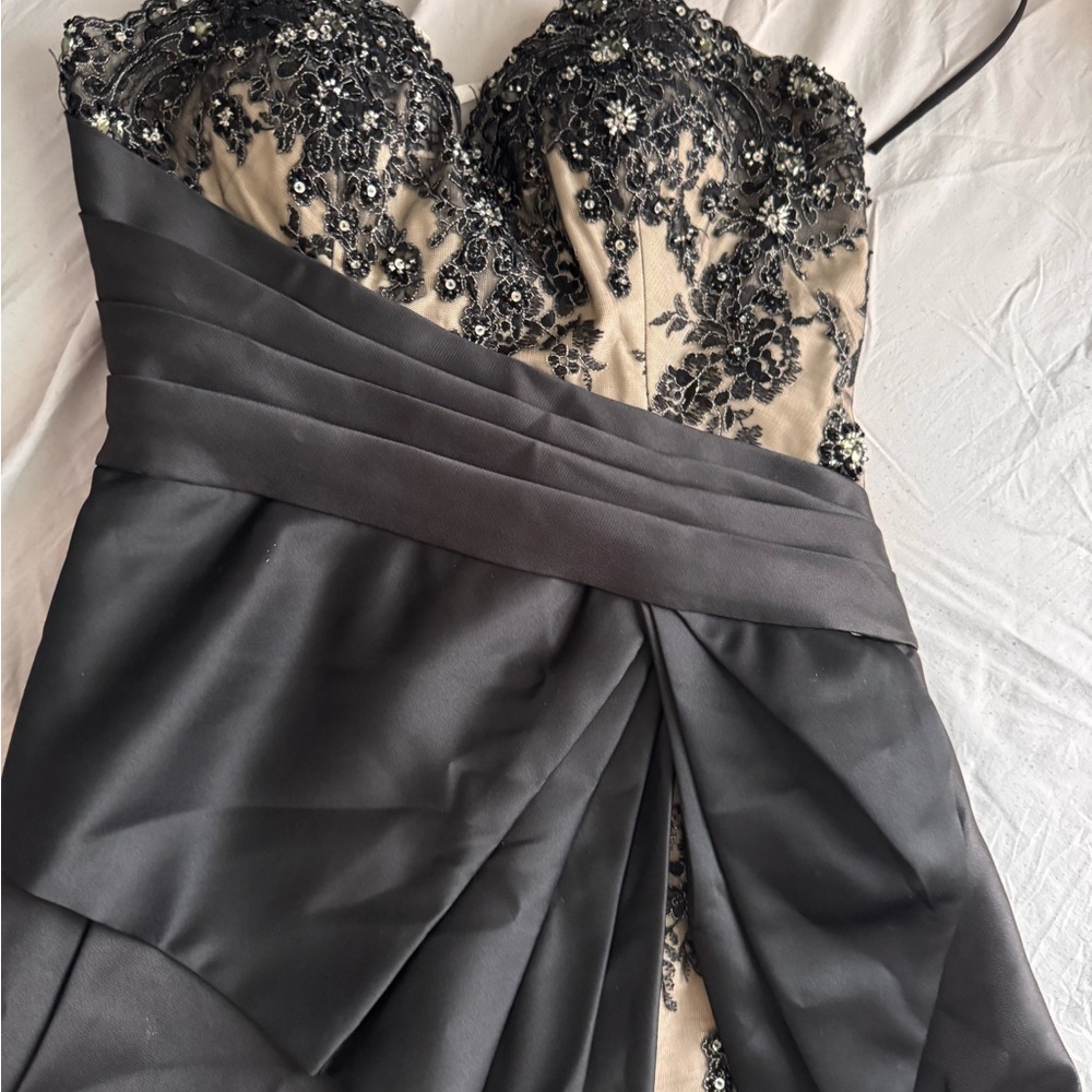 TERANI COUTURE DRESS - Picture 4 of 6